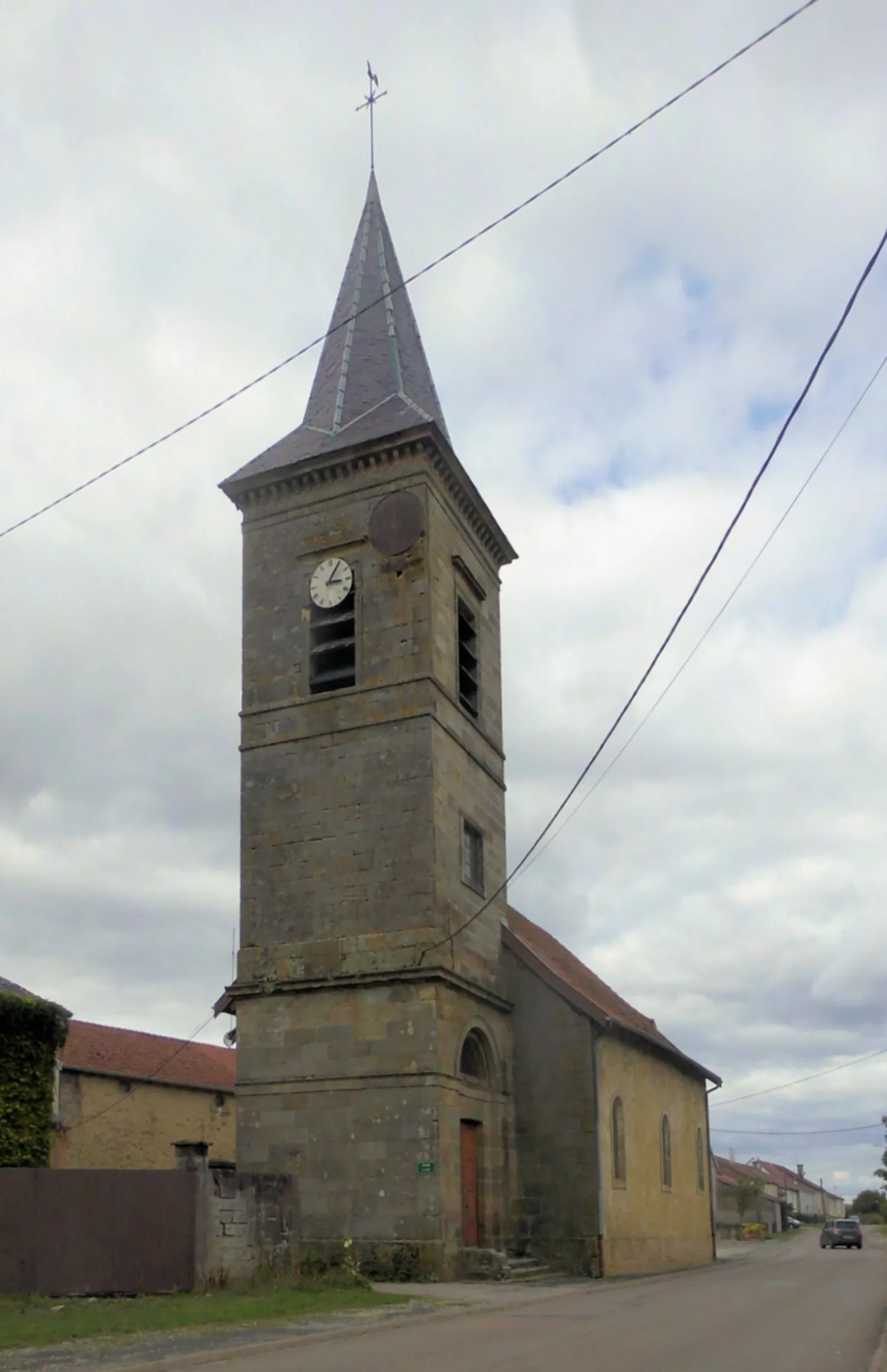 Image qui illustre: Église Saint-nicolas De Chemin à Graffigny-Chemin - 0