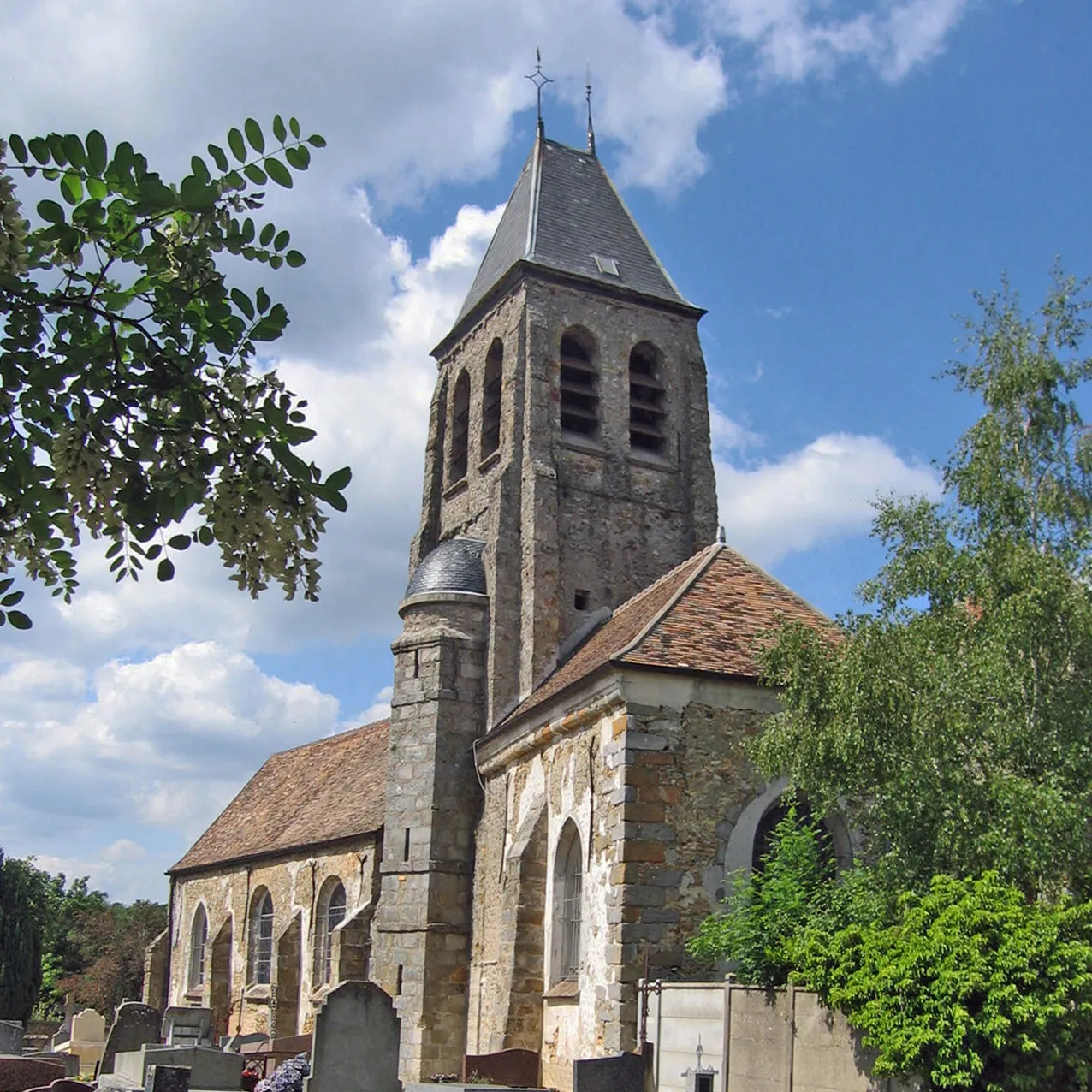 Image qui illustre: Eglise Saint-clair à Gometz-le-Châtel - 0