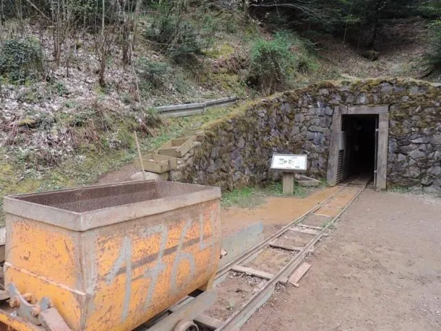 Image qui illustre: Sentier De Découverte De La Mine Saint-nicolas