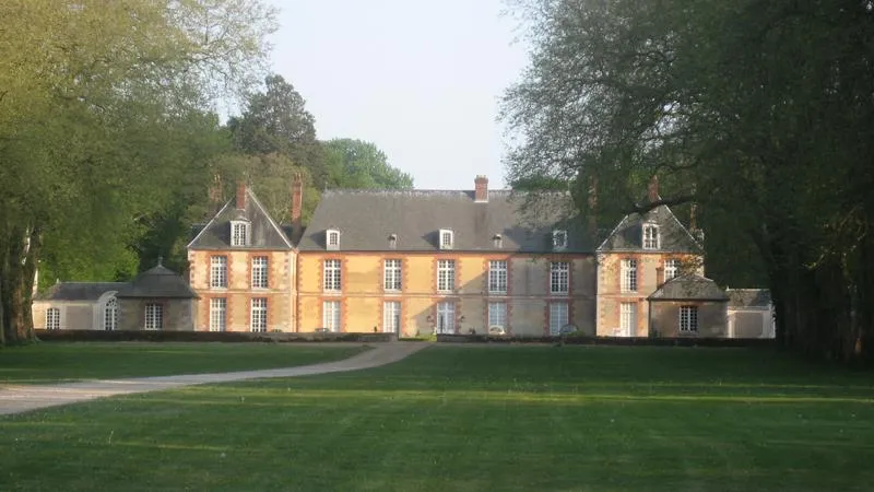 Image qui illustre: Château De Blanville