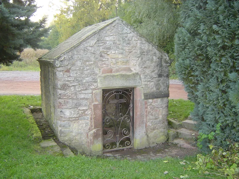 Image qui illustre: Source Sainte Pétronille à Avolsheim - 0