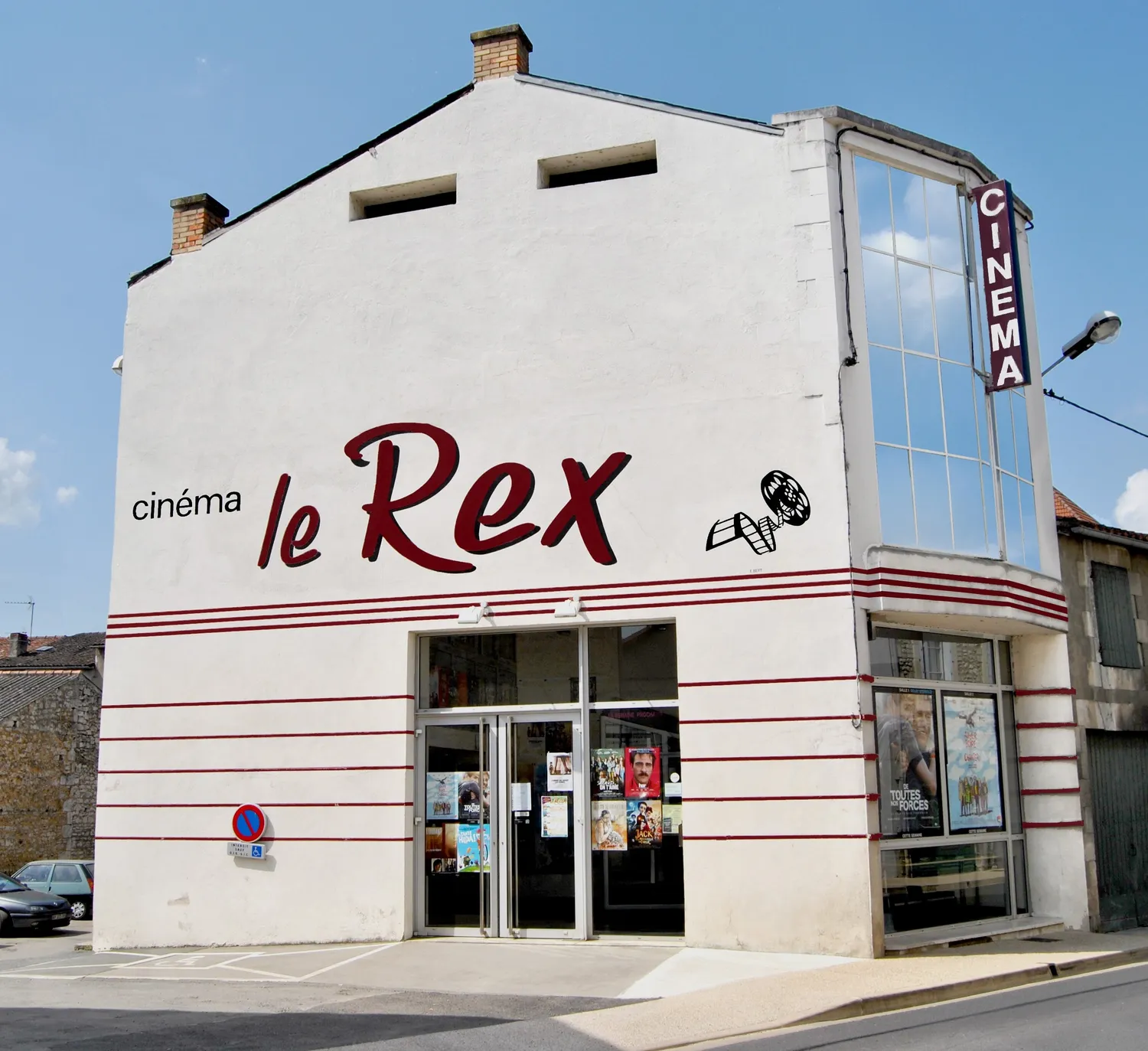 Image qui illustre: Cinéma Le Rex à Chauvigny - 1
