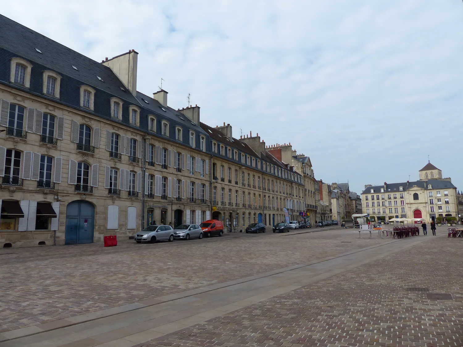 Image qui illustre: Place Saint-Sauveur  à Caen - 2