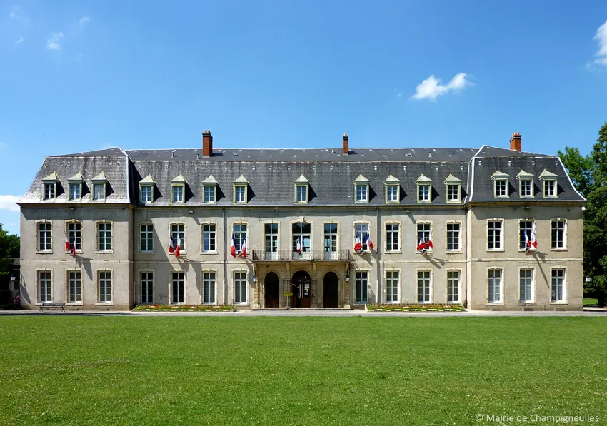 Image qui illustre: Château De Bas De Champigneulles