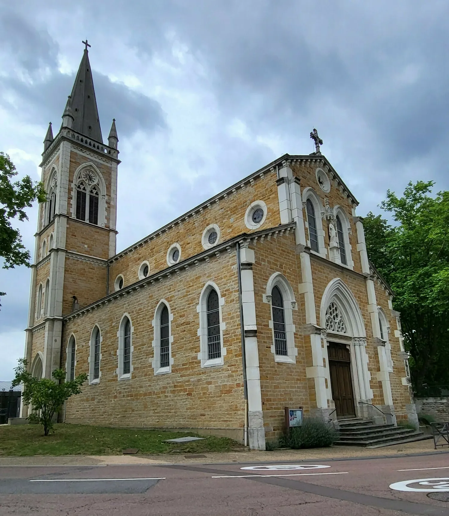 Image qui illustre: Visite de l'église de Sathonay-Village à Sathonay-Village - 0