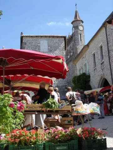 Image qui illustre: Marché Traditionnel De Monflanquin