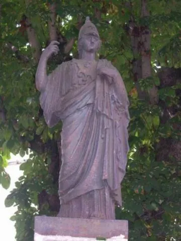 Image qui illustre: Statue de Minerve