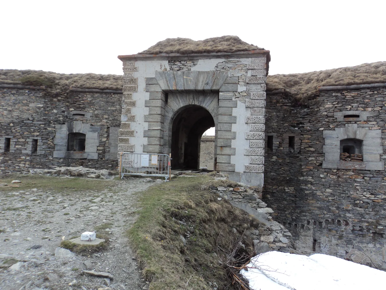 Image qui illustre: Fort De Variselle à Val-Cenis - 0