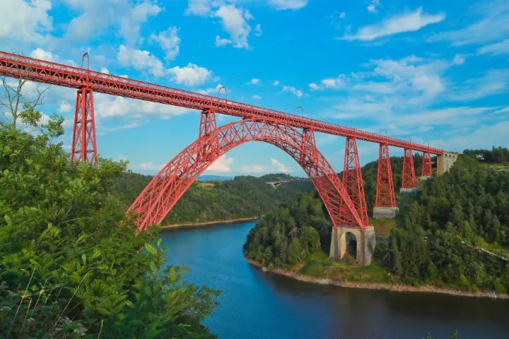 Image qui illustre: Journée animée et soirée festive pour les 140 ans du Viaduc