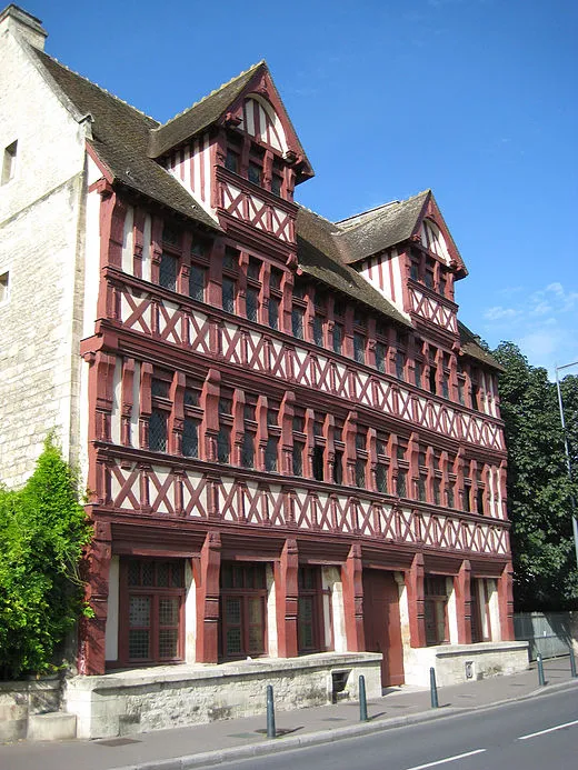 Image qui illustre: Maison des Quatrans à Caen - 0