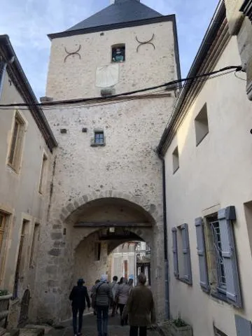 Image qui illustre: Visite guidée du beffroi de Bourbon-Lancy