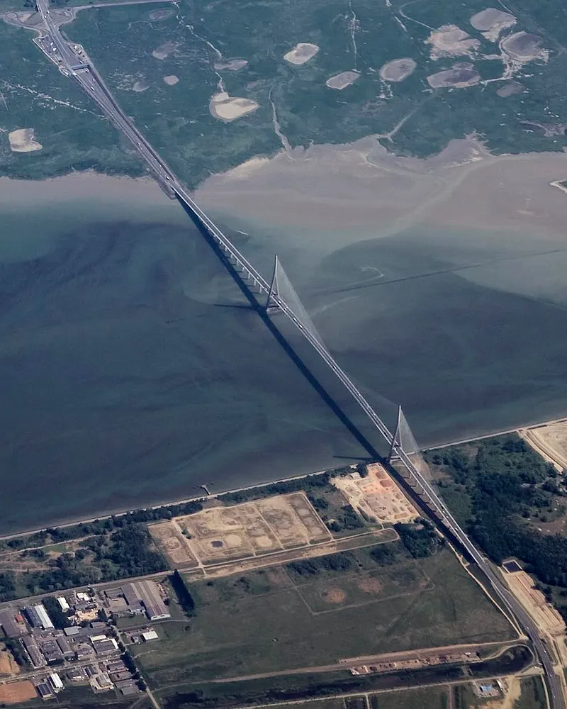 Image qui illustre: Pont de Normandie à  - 1