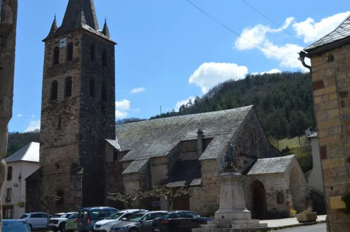 Image qui illustre: Eglise Saint-medard De Banassac