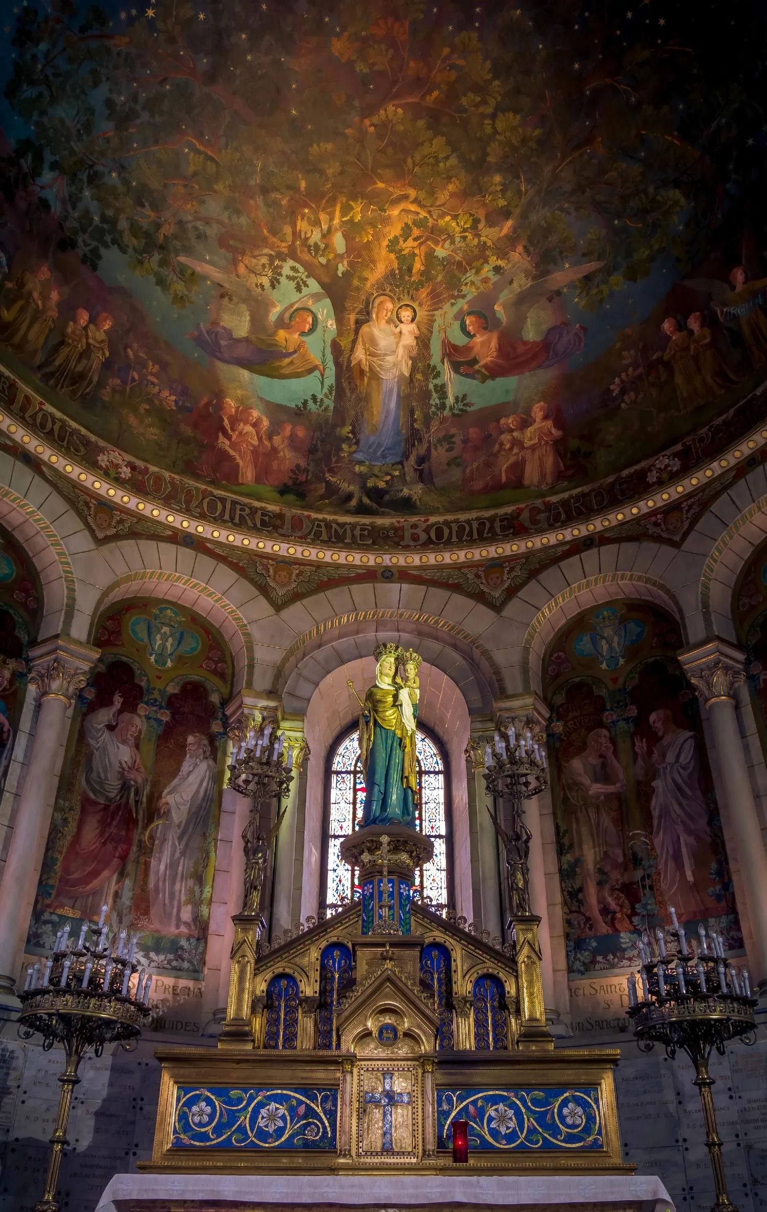 Image qui illustre: Basilique Notre-Dame de la Bonne Garde à Longpont-sur-Orge - 0