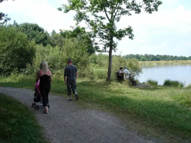 Image qui illustre: Balade À Roulettes N° 4 - Le Lac De L'ayguelongue