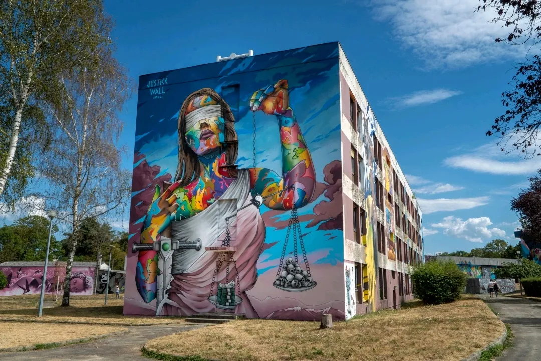 Image qui illustre: Street Art City à Lurcy-Lévis - 0