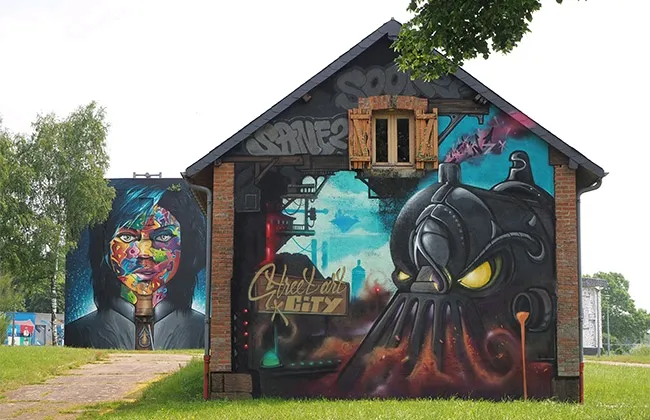 Image qui illustre: Street Art City à Lurcy-Lévis - 1