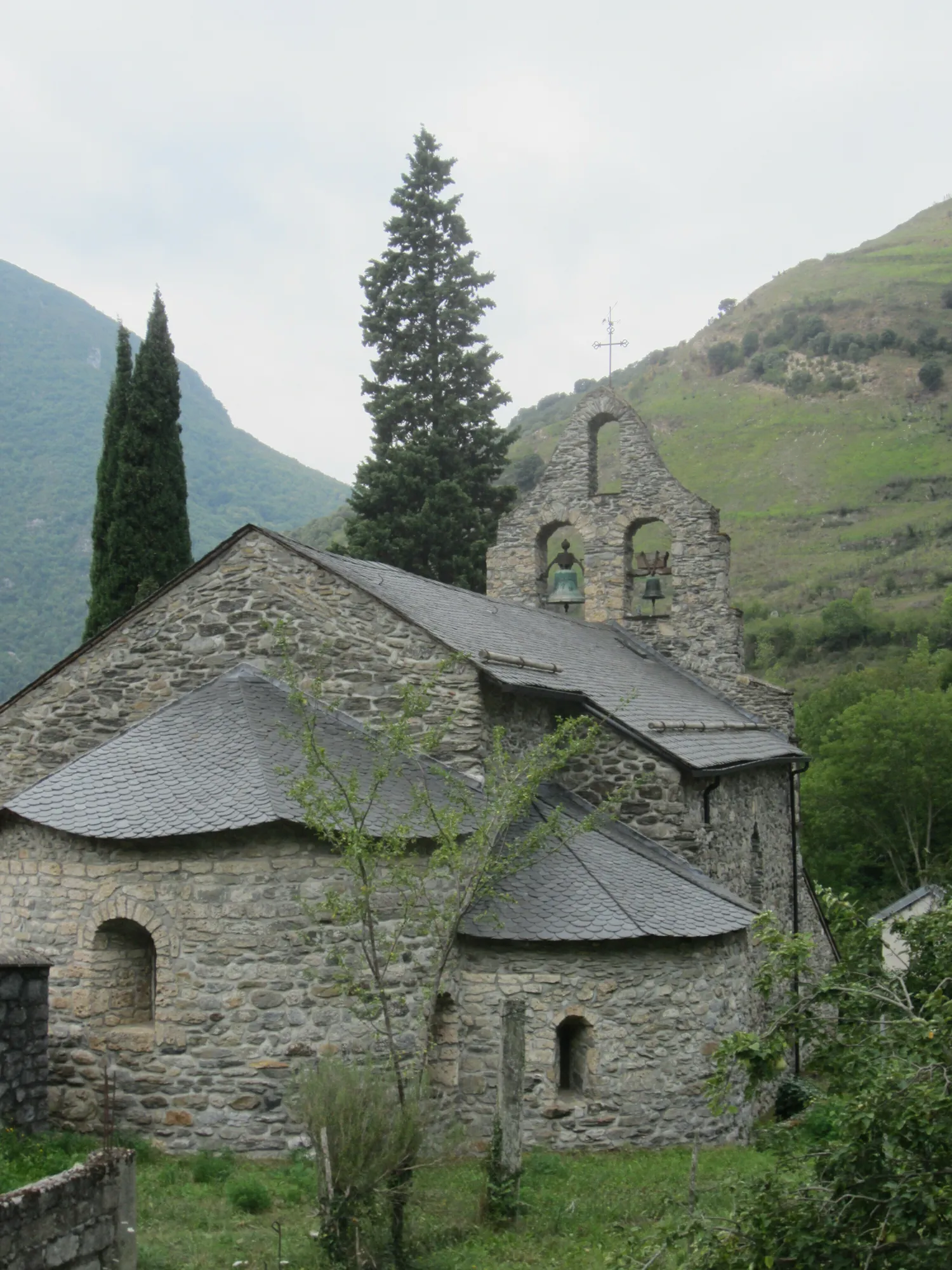 Image qui illustre: Visite libre de l'église Saint-Pierre d'Ornolac à Ornolac-Ussat-les-Bains - 0