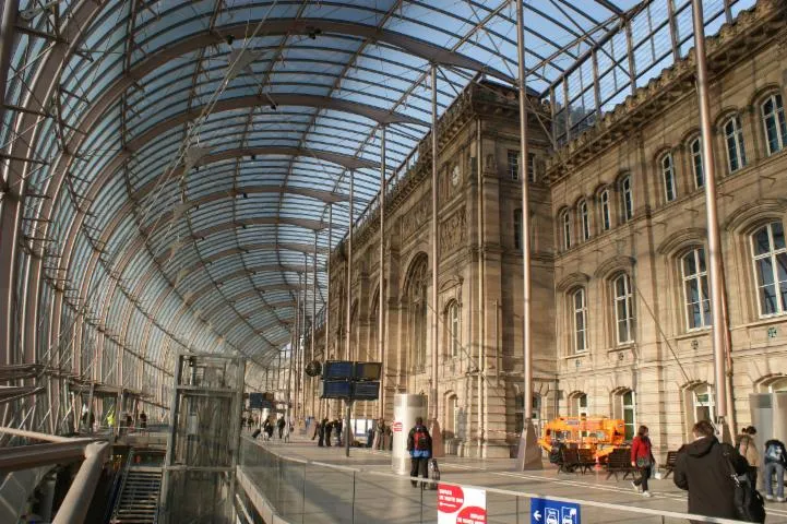 Image qui illustre: La gare de Strasbourg