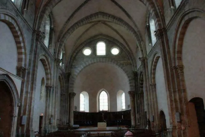 Image qui illustre: Ancienne abbaye Saint-André-le-Bas (église et cloître)