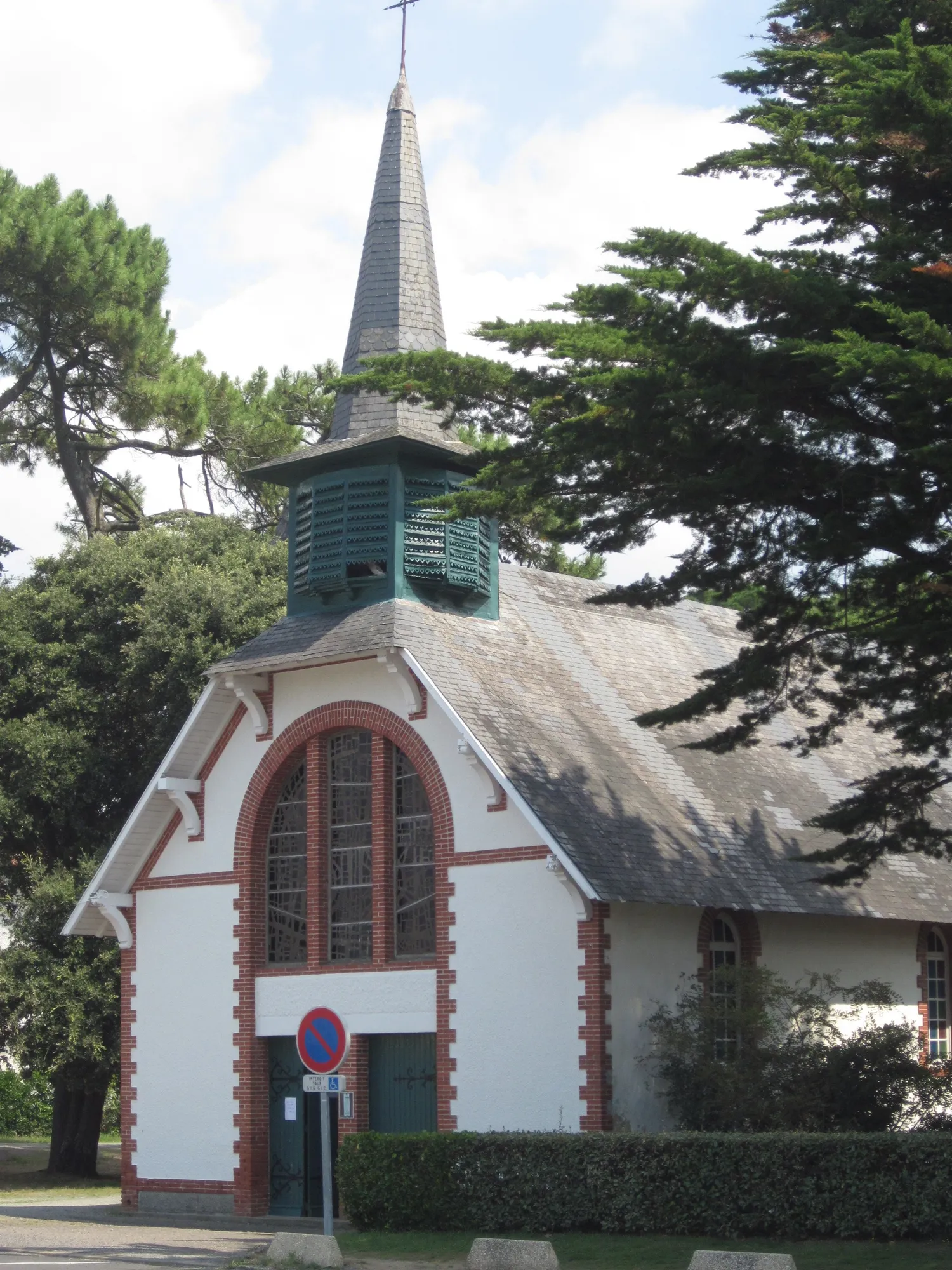 Image qui illustre: La Chapelle Sainte Anne De Tharon à Saint-Michel-Chef-Chef - 0