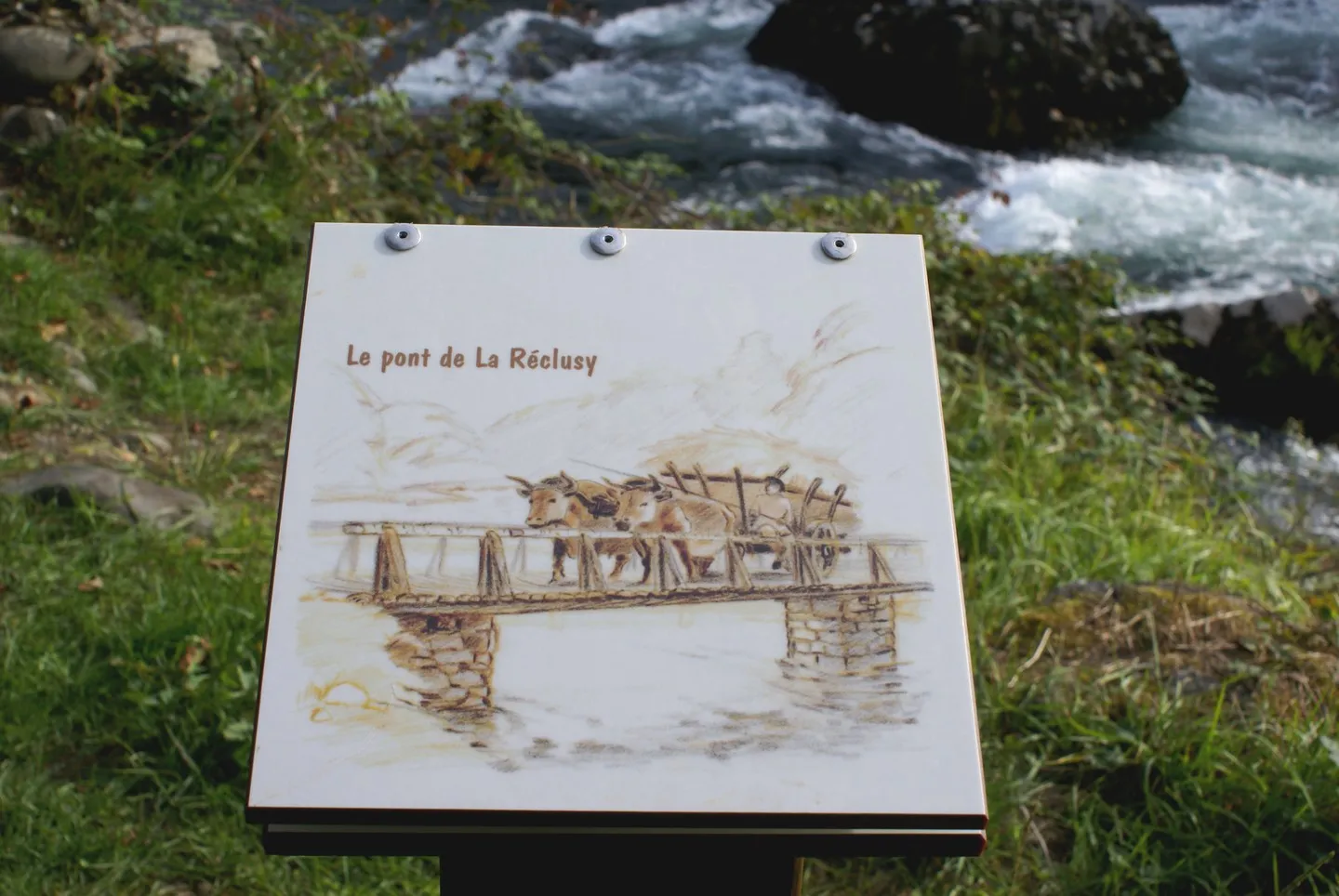 Image qui illustre: L'Ile de la Glère à Sauveterre-de-Béarn - 1