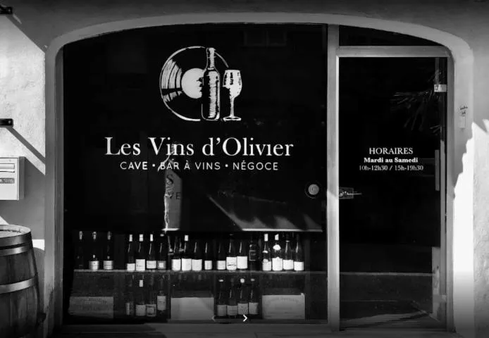 Image qui illustre: Les Vins D'olivier