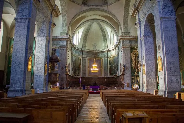 Image qui illustre: La Collégiale Notre-Dame