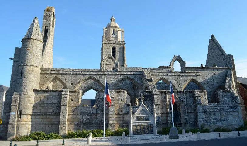 Image qui illustre: Chapelle Du Mûrier