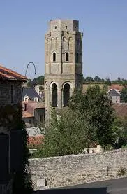 Image qui illustre: Abbaye de Charroux à Charroux - 0