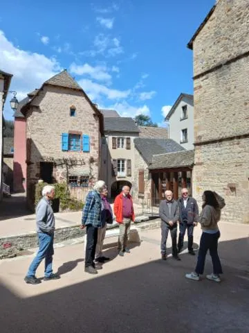 Image qui illustre: Visitez la  Petite Venise Lozérienne  et la plus ancienne maison du village !