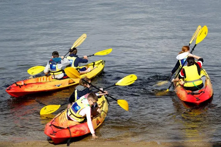 Image qui illustre: Canoë Kayak À La Base De Plein Air D'eguzon
