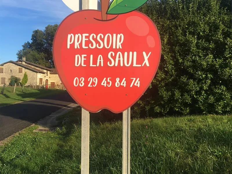Image qui illustre: Pressoir De La Saulx à Fouchères-aux-Bois - 0