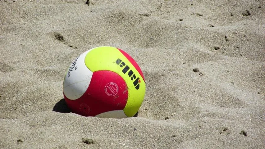 Image qui illustre: Tournois de beach-volley de l'été