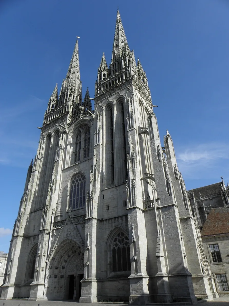 Image qui illustre: Cathédrale Saint-Corentin à Quimper - 0
