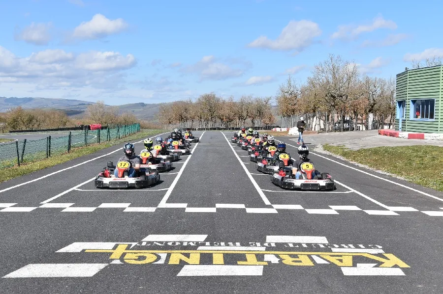 Image qui illustre: Grand Prix Karting Plus À Belmont à Belmont-sur-Rance - 0