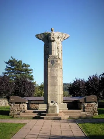 Image qui illustre: Monument aux morts de Badonviller