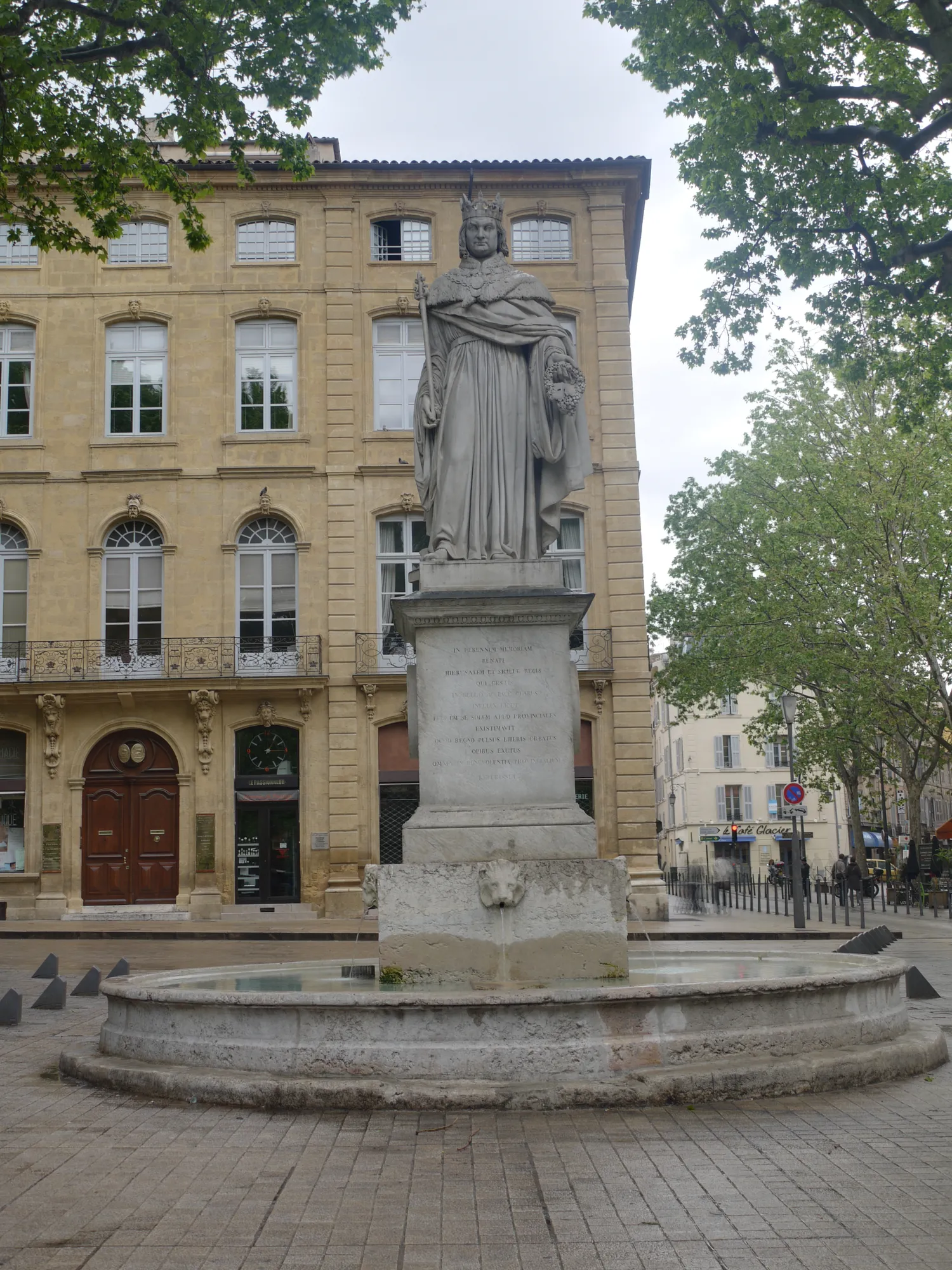Image qui illustre: Fontaine du Roi René à Aix-en-Provence - 0