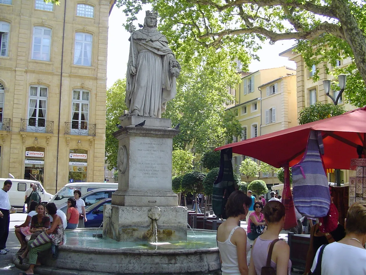 Image qui illustre: Fontaine du Roi René à Aix-en-Provence - 2