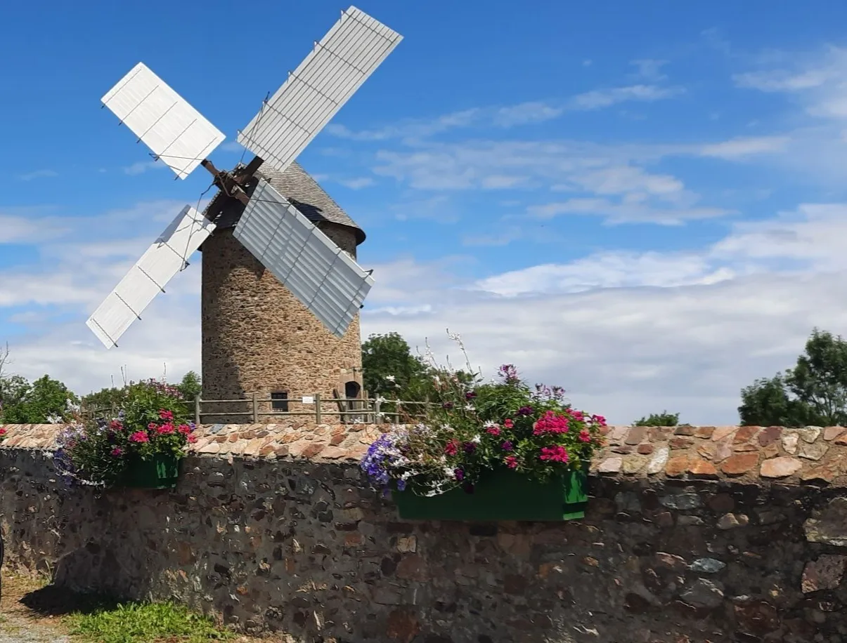 Image qui illustre: Visite guidée du moulin à Gouville-sur-Mer - 0