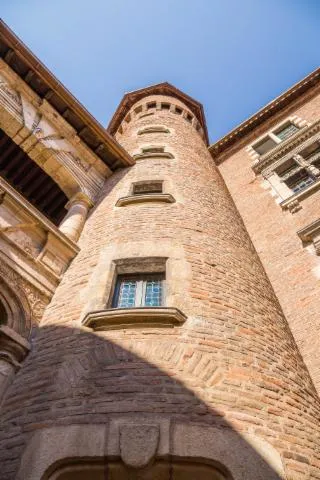 Image qui illustre: Démonstration de teinture végétale à l'hôtel Reynès