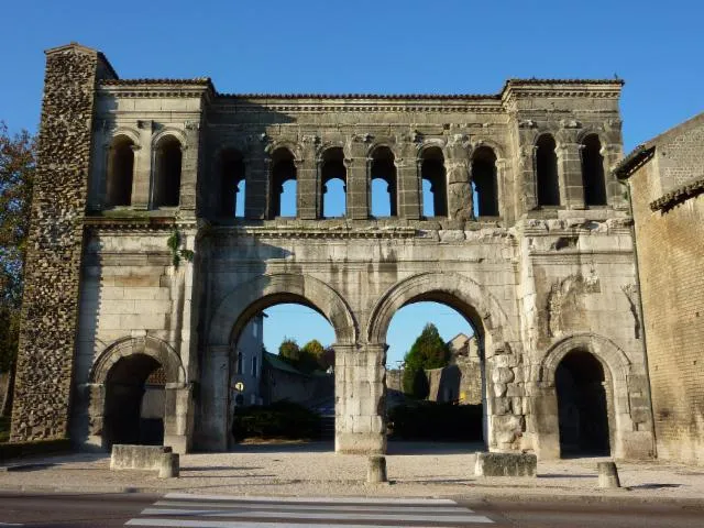 Image qui illustre: Porte Saint-andré