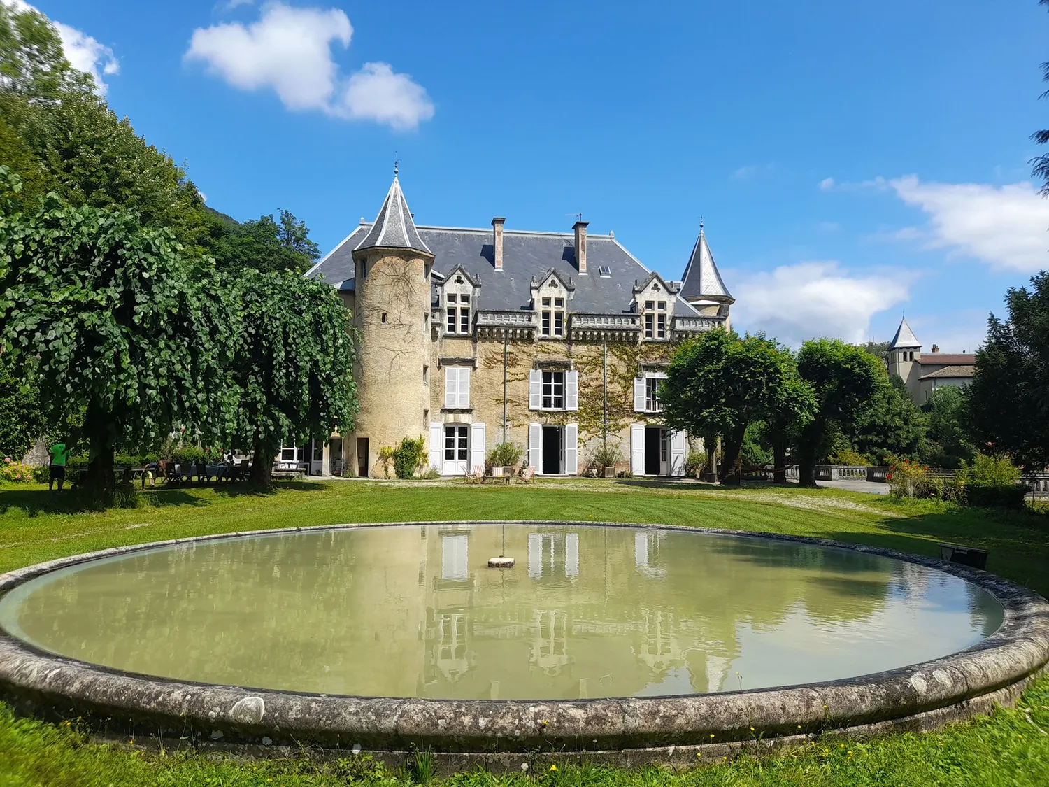 Image qui illustre: Château Le Clos aux Combes à Seyssinet-Pariset - 1