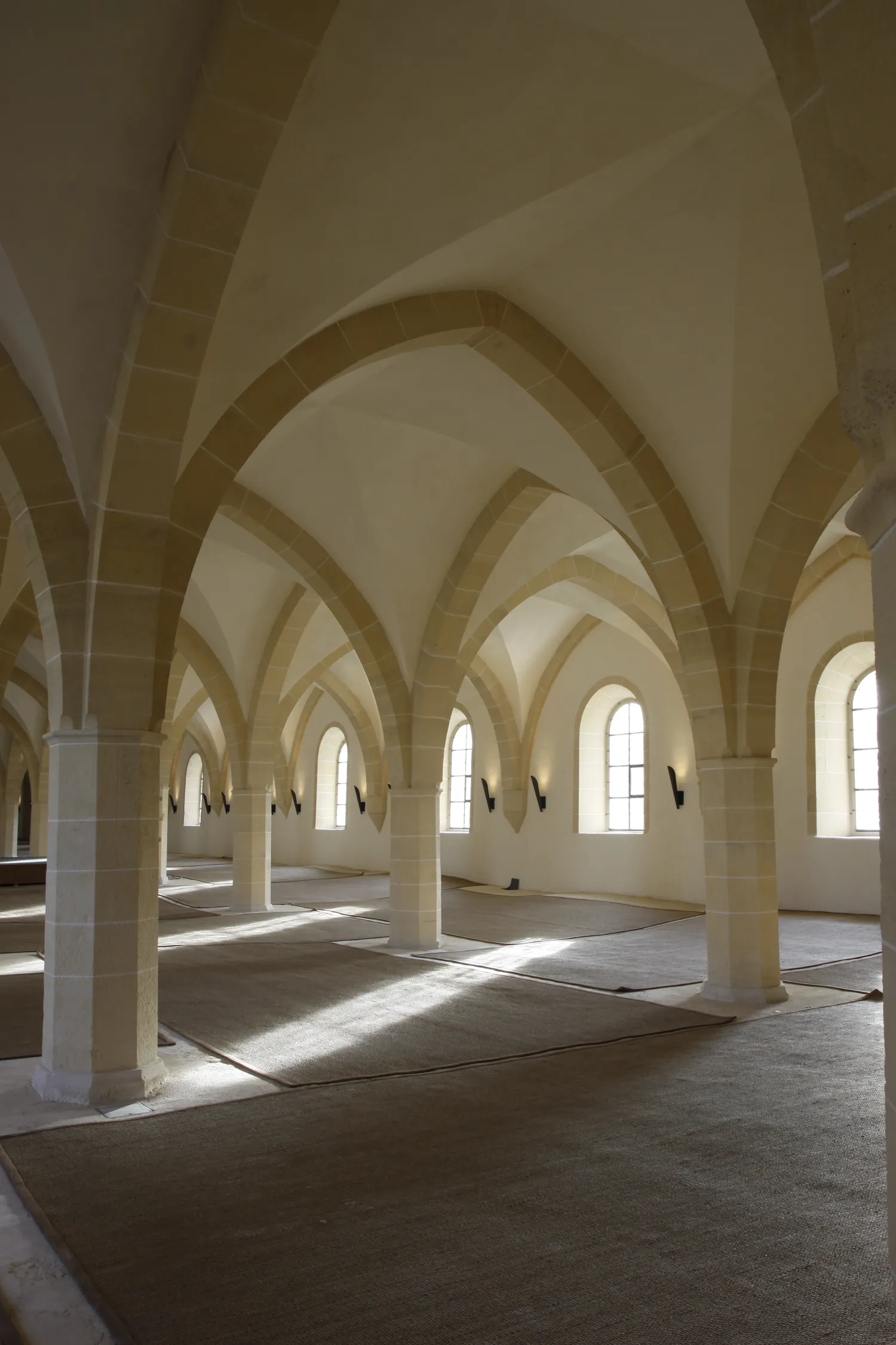 Image qui illustre: Abbaye Cistercienne De Clairvaux à Ville-sous-la-Ferté - 0