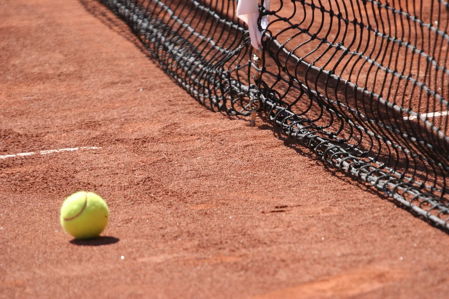 Image qui illustre: Court de tennis d'Orgon à Orgon - 0