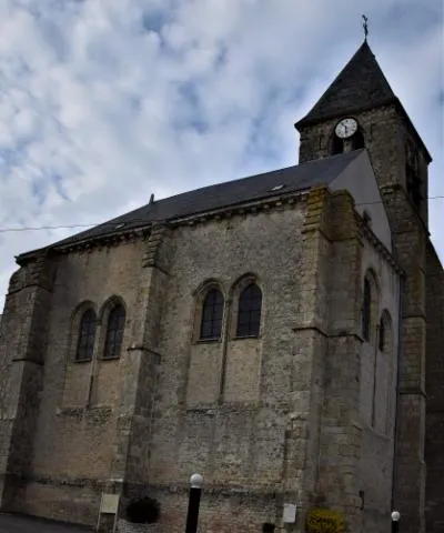 Image qui illustre: Eglise Saint-etienne-saint-jean-baptiste