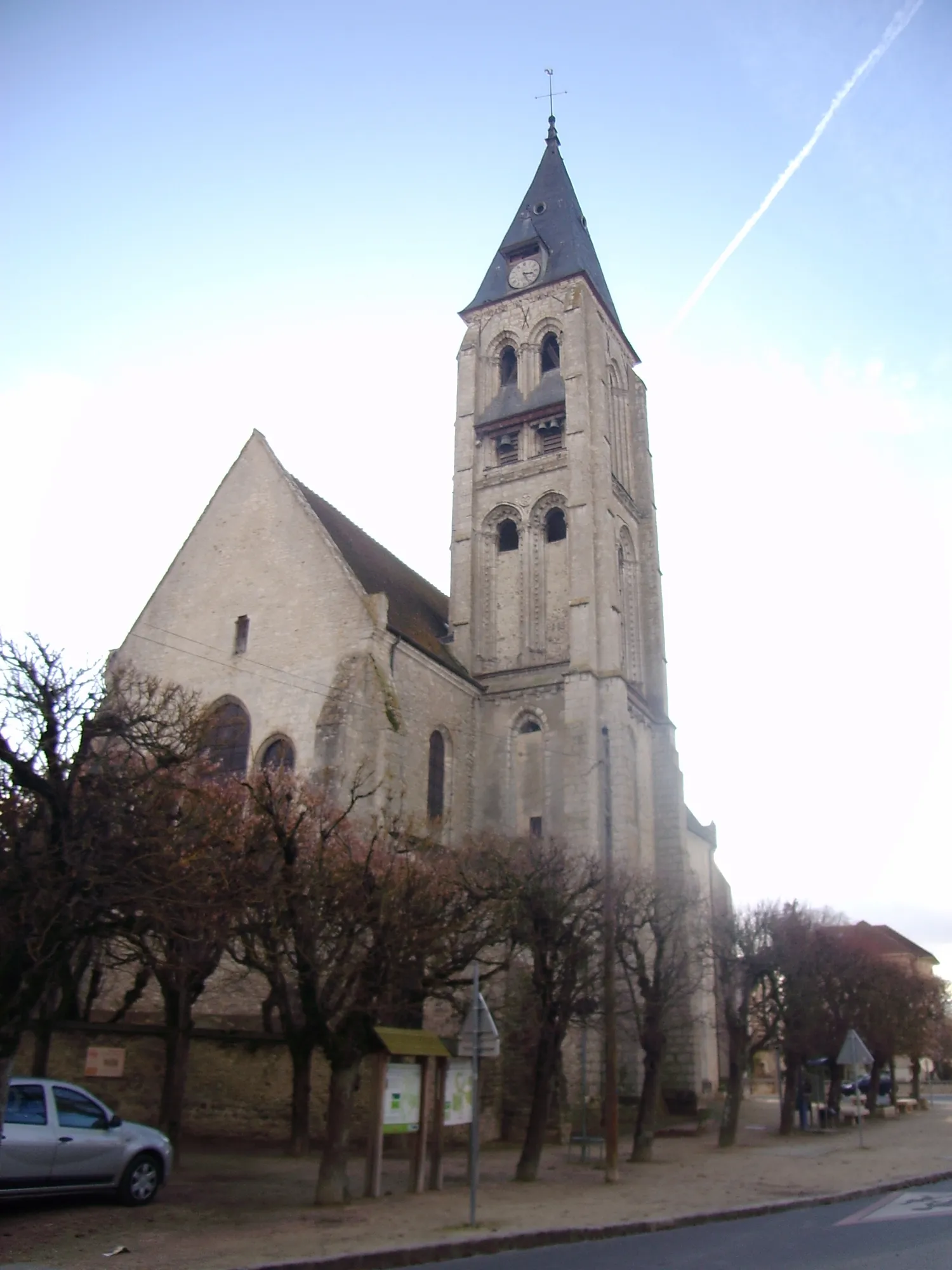 Image qui illustre: Eglise Notre Dame De L'assomption à Milly-la-Forêt - 0