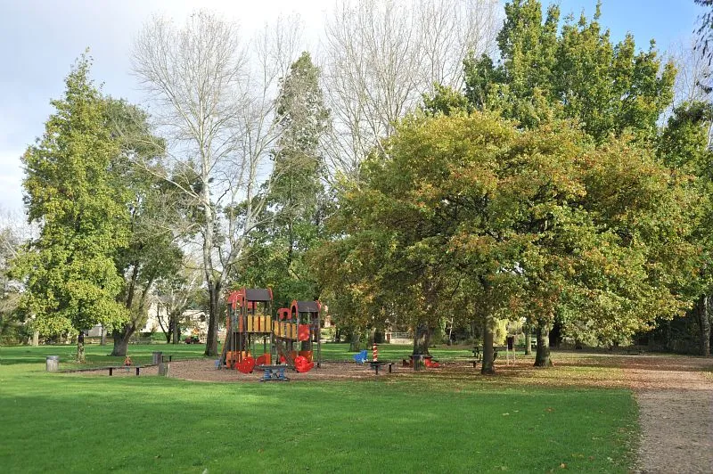 Image qui illustre: Le parc du Gué-de-Maulny