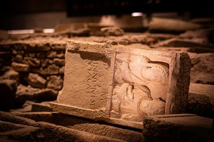 Image qui illustre: Visite de l'&cclesia, cité du patrimoine