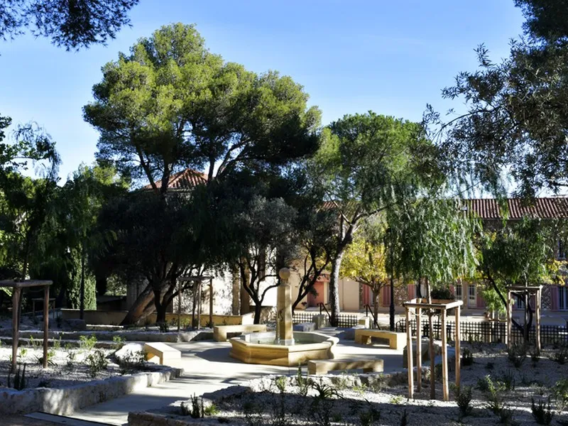 Image qui illustre: Parc Des Soeurs Franciscaines Missionnaires De Marie à Marseille - 0